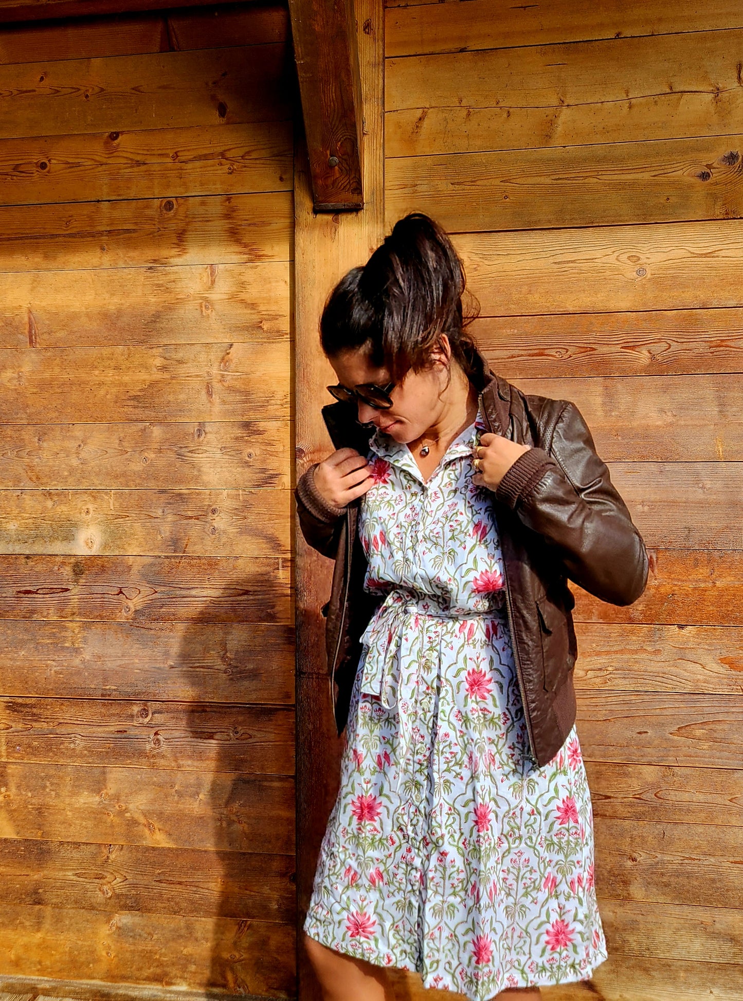 Robe "Jodhpur" fleurie blanche mi-saison/hiver