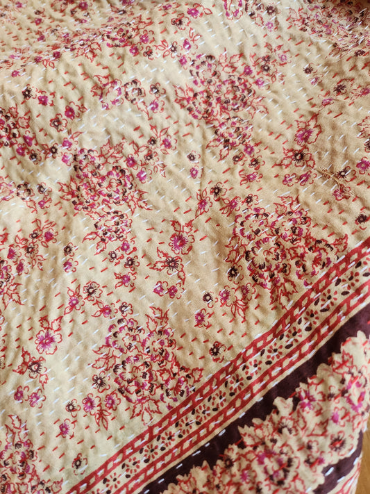 Écharpe kantha rose et brique