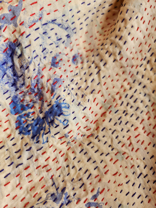 Écharpe kantha jaune d'or , carreaux et bleuté