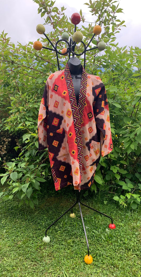 Manteau kimono kantha noir et vieux rose